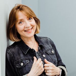 Meet your Posher, Cynthia